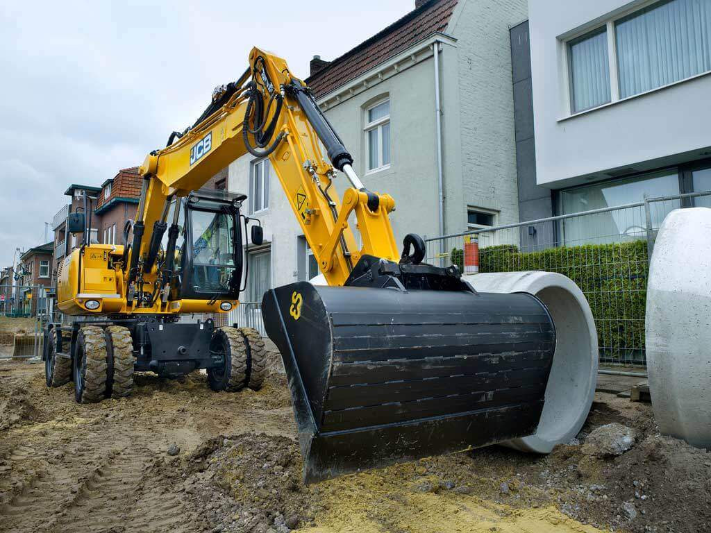 ������ ����������� JCB 145 W
