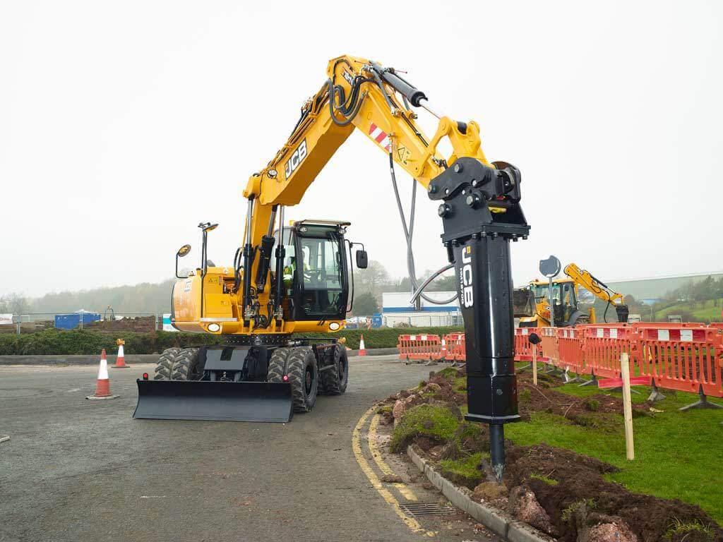 ������ ����������� JCB 145 W